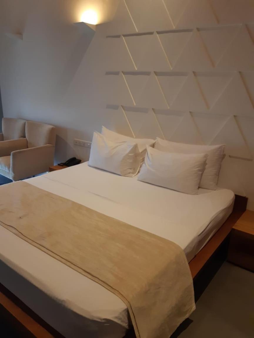 Giritale Hotel Polonnaruwa Bagian luar foto