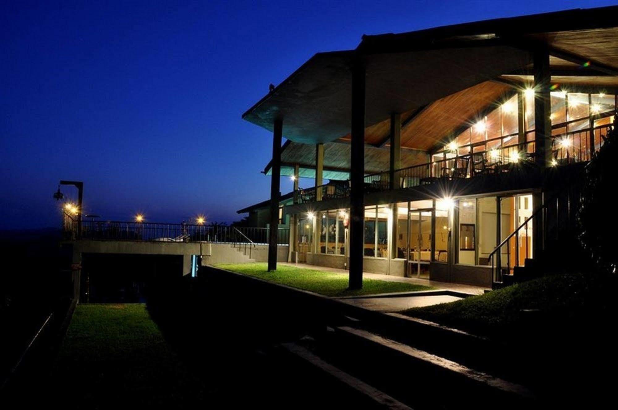 Giritale Hotel Polonnaruwa Bagian luar foto