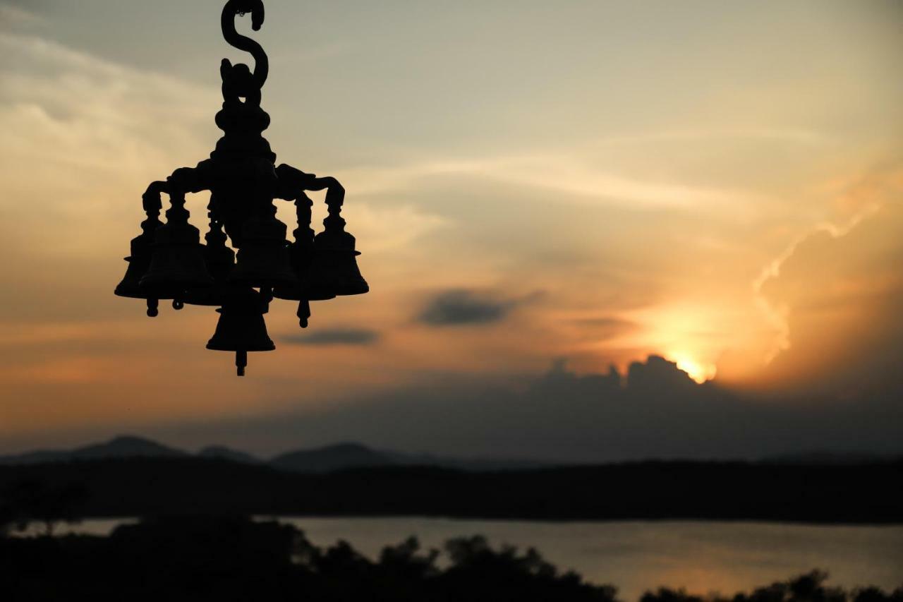 Giritale Hotel Polonnaruwa Bagian luar foto