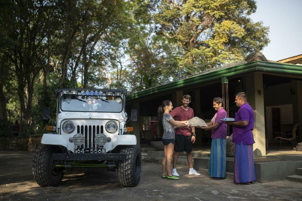 Giritale Hotel Polonnaruwa Bagian luar foto